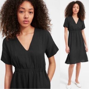 Everlane Black V-Neck Midi Dress W Pockets